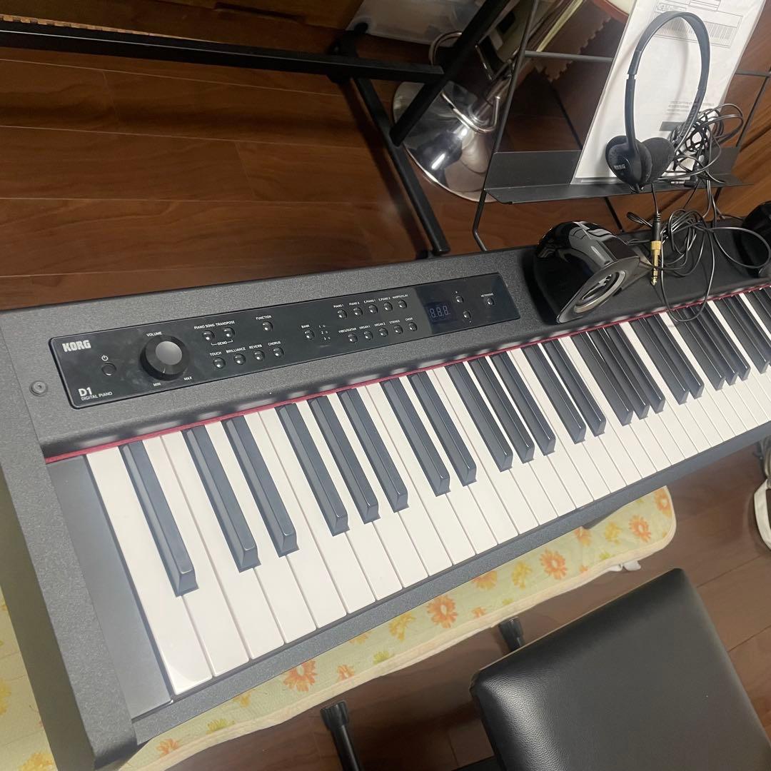 【価格相談可】KORG D1 88鍵 電子ピアノ 22年モデル ペダル 譜面台