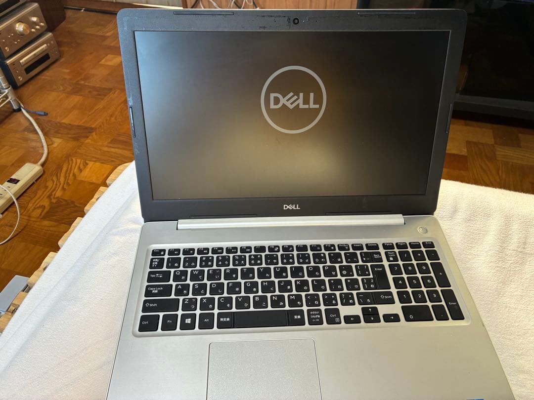 dell Inspiron 5570 初期化済み