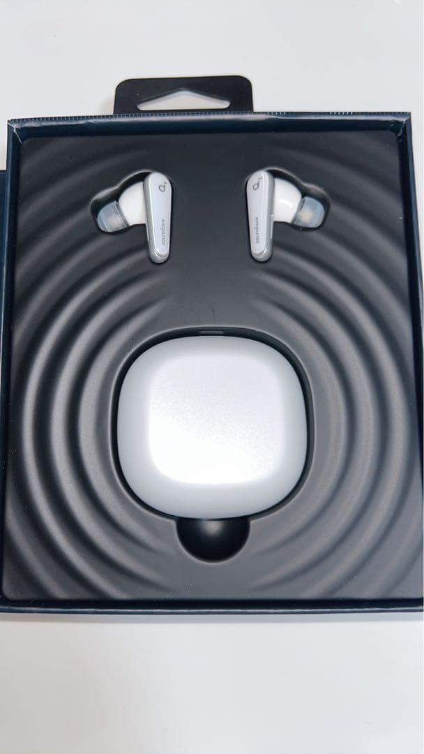 2/15限定｜Anker Liberty 4 ワイヤレスイヤホン 白 ★美品★