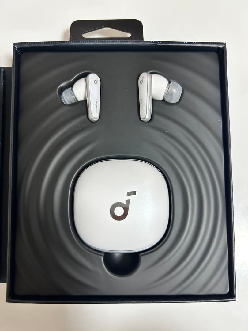 2/15限定｜Anker Liberty 4 ワイヤレスイヤホン 白 ★美品★