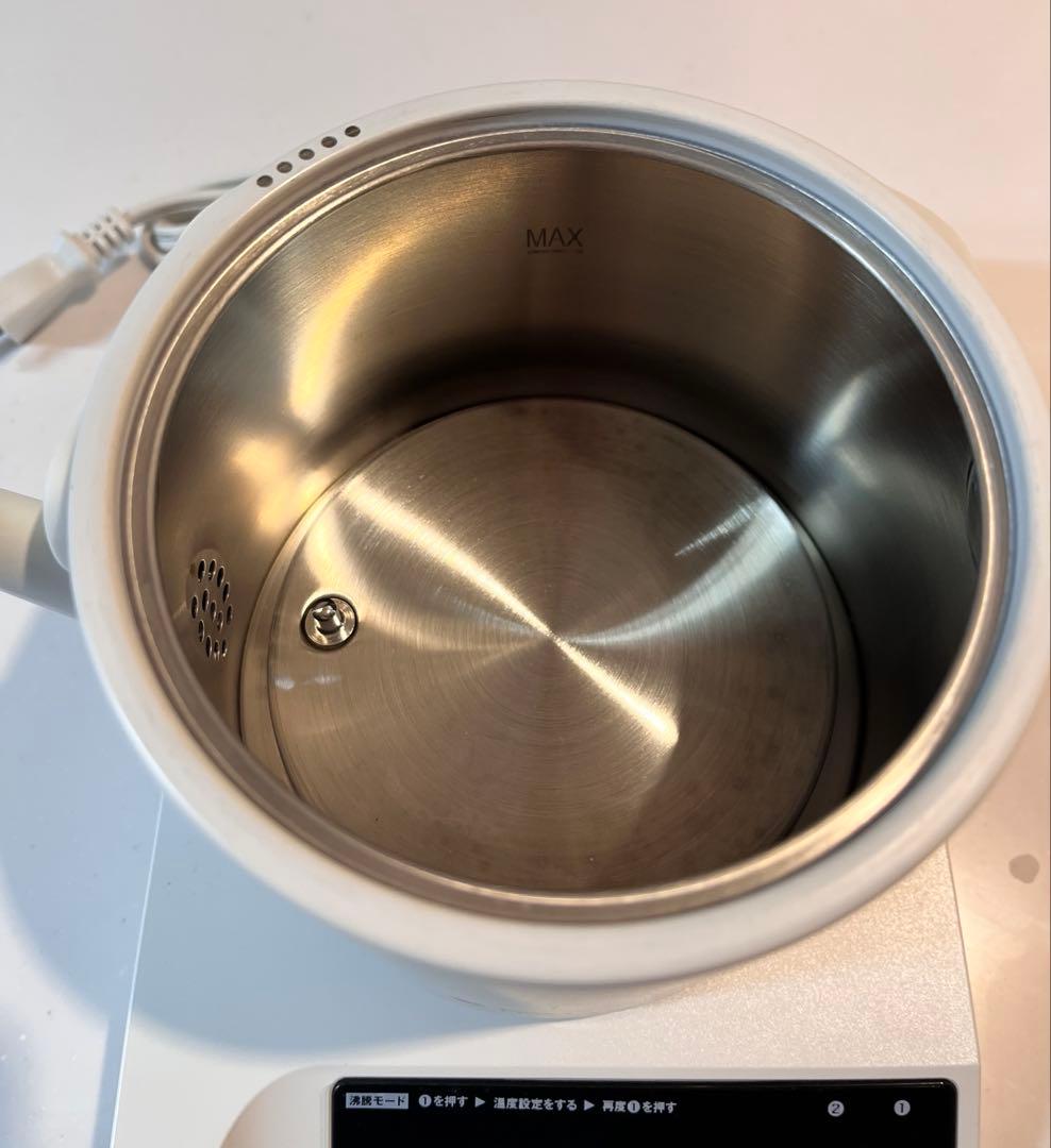 Russell Hobbs★電気ケトル ホワイト　2022年製