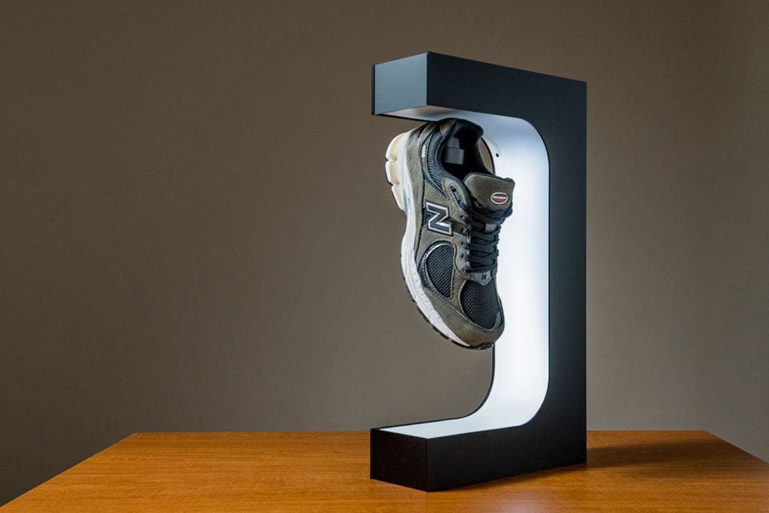 FLY SHOES シューズディスプレイ