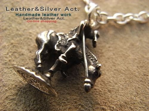 インデアンと馬　ペンダントトップ　チャーム　シルバー925 インデアンジュエリー