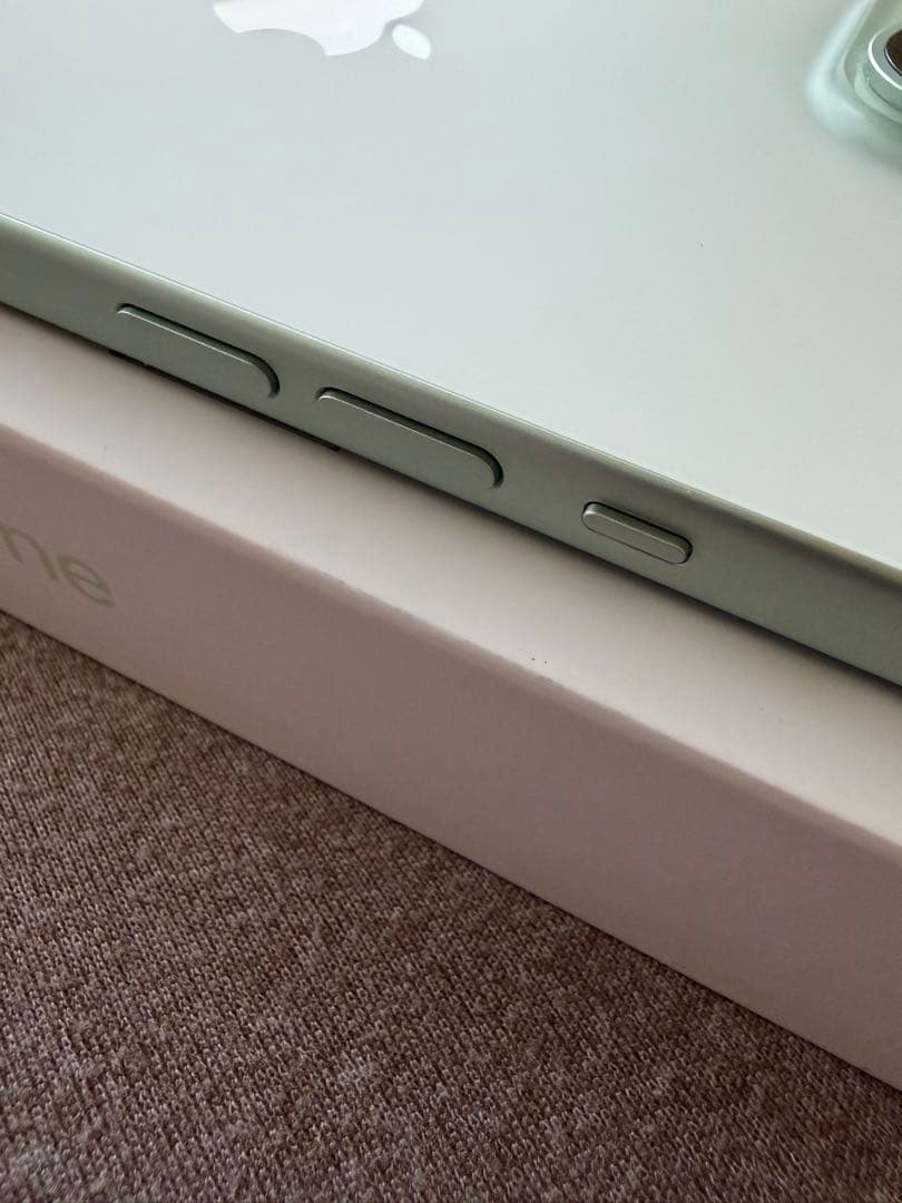 iPhone15 128GB Green バッテリー96%