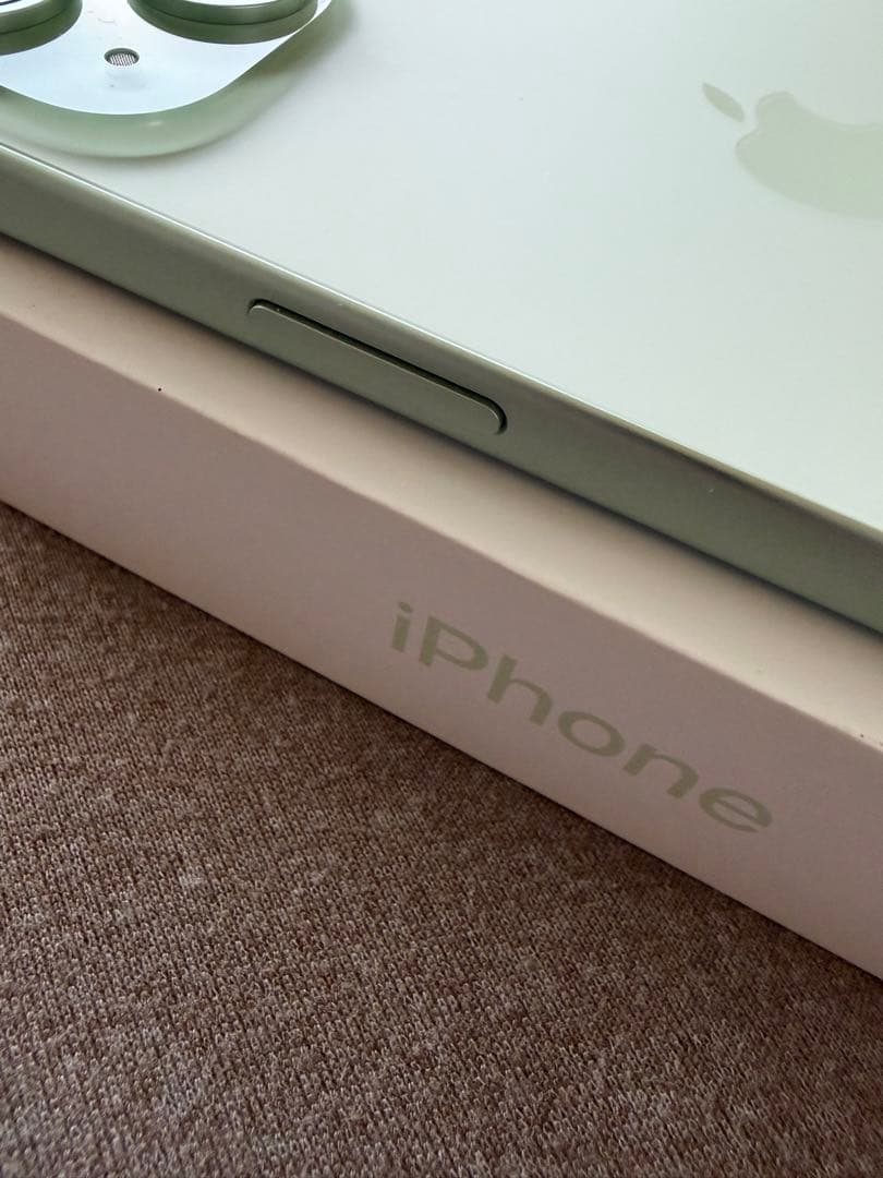 iPhone15 128GB Green バッテリー96%