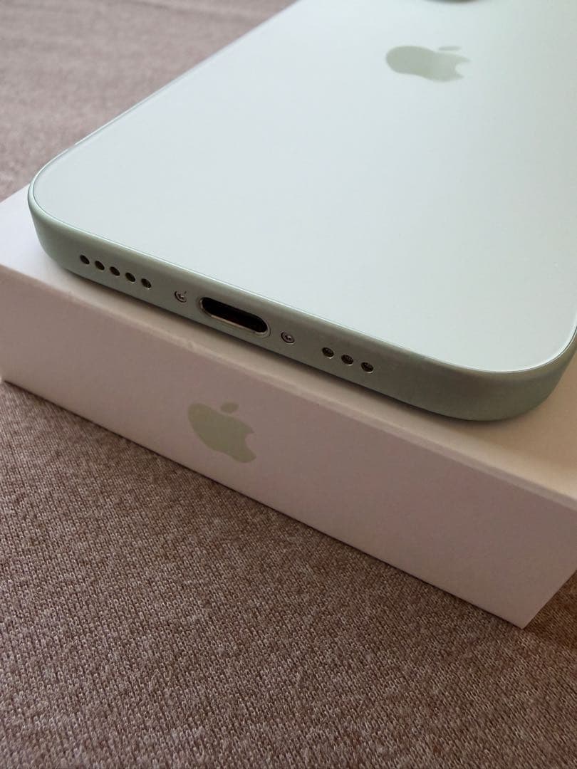 iPhone15 128GB Green バッテリー96%