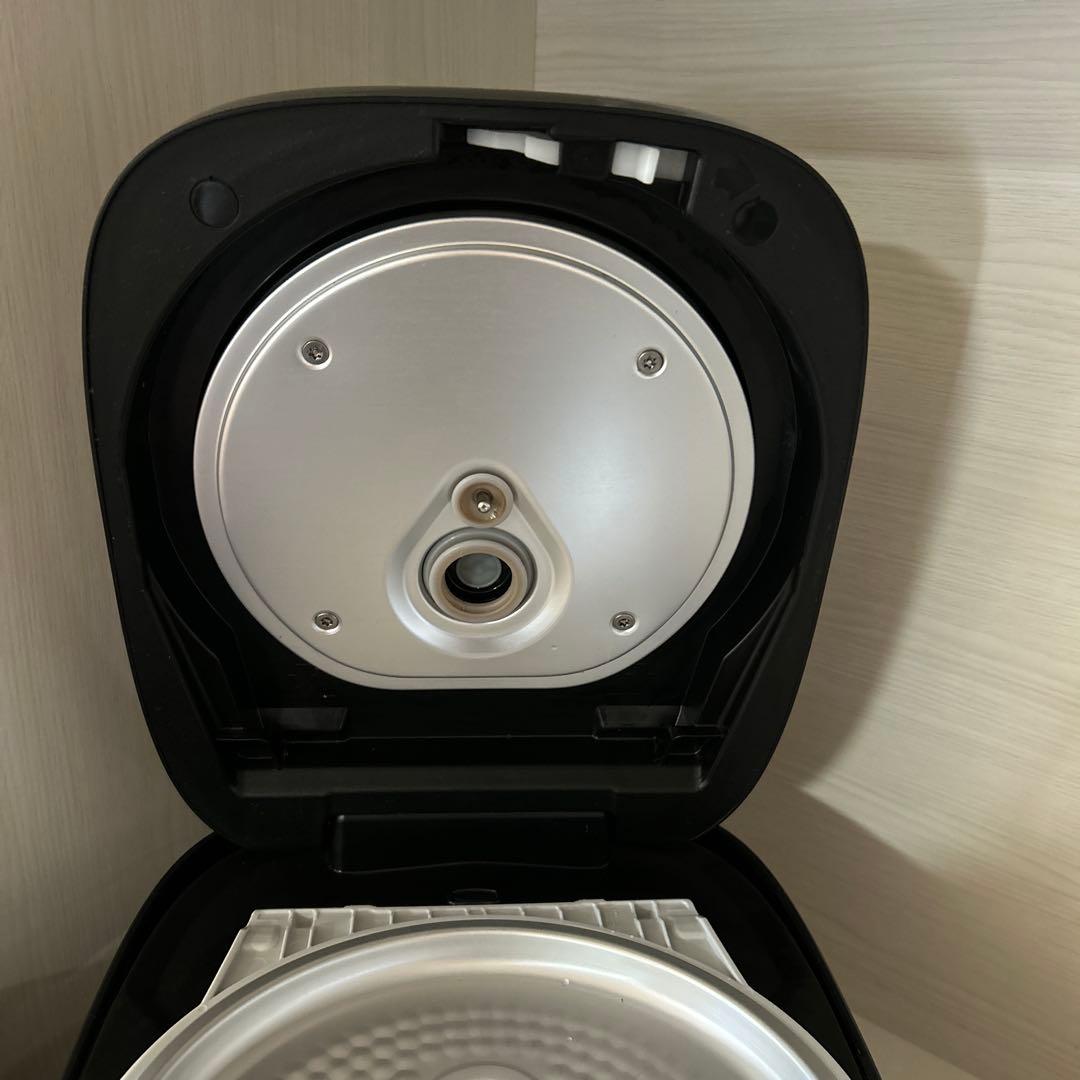 タカ様 パナソニック 炊飯器 5.5合 IH式 備長炭釜 ブラック SR-CFE