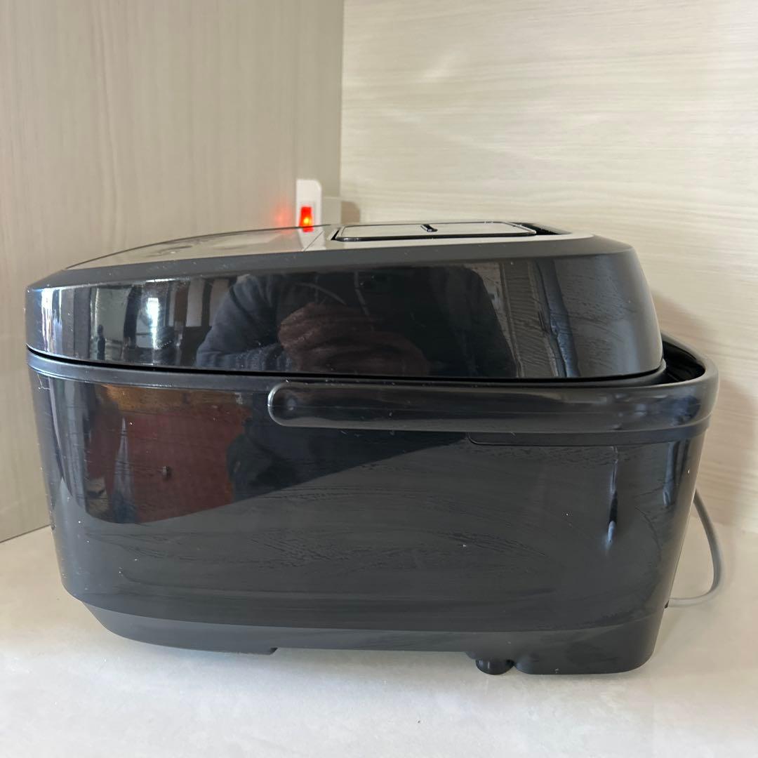 タカ様 パナソニック 炊飯器 5.5合 IH式 備長炭釜 ブラック SR-CFE