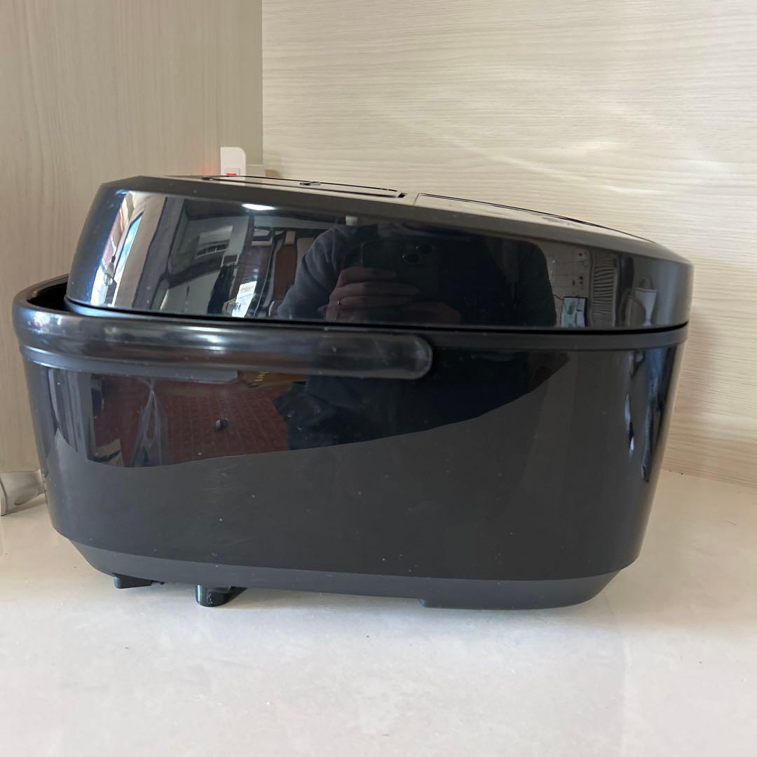 タカ様 パナソニック 炊飯器 5.5合 IH式 備長炭釜 ブラック SR-CFE