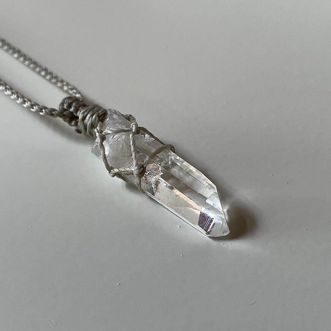 ヒマラヤ水晶 マカルー産 ＊ マクラメペンダント ネックレス ④