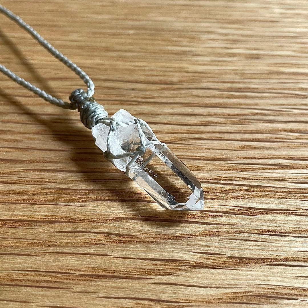 ヒマラヤ水晶 マカルー産 ＊ マクラメペンダント ネックレス ④