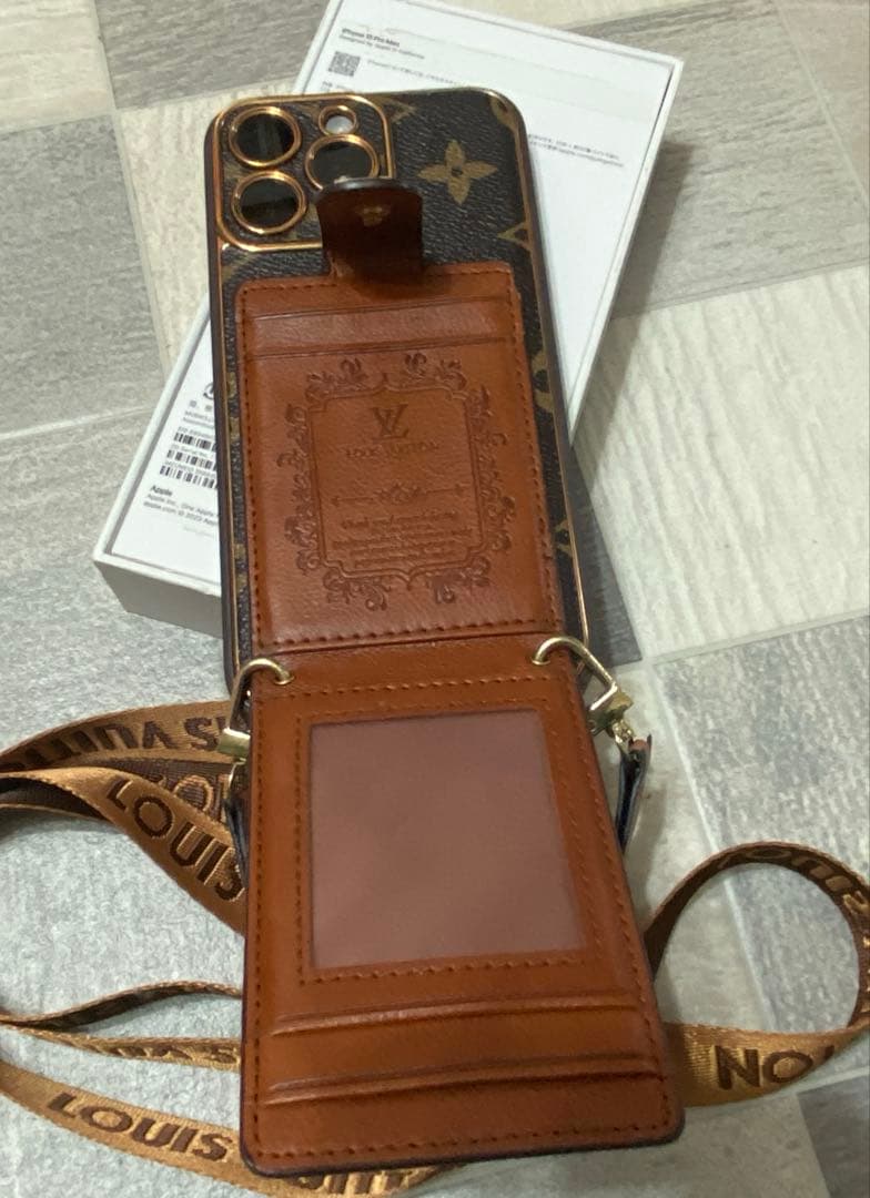 iPhone15ProMax512GBおまけケース&airpods4 A3050