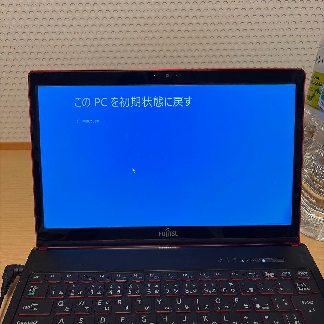 Fujitsu富士通（Lifebook SH90/X）ノートPC 赤色 本体