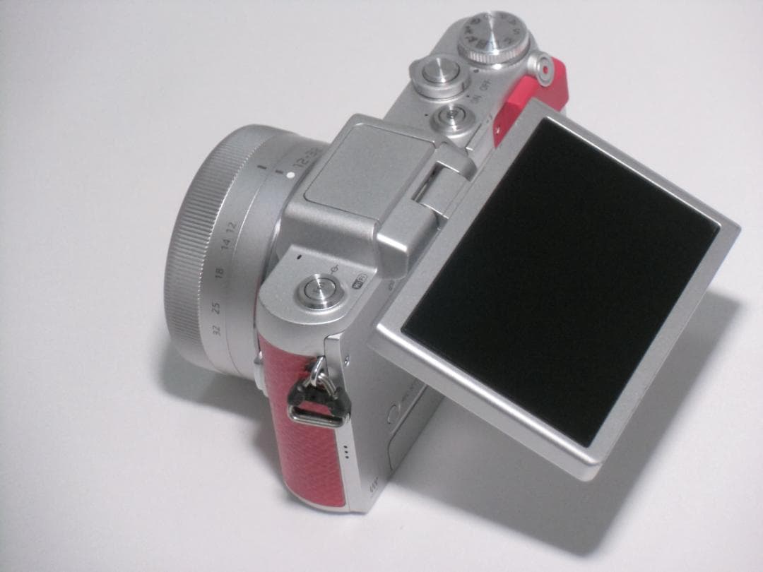 Panasonic LUMIX G DMC-GF7Wダブルズームレンズ　B047