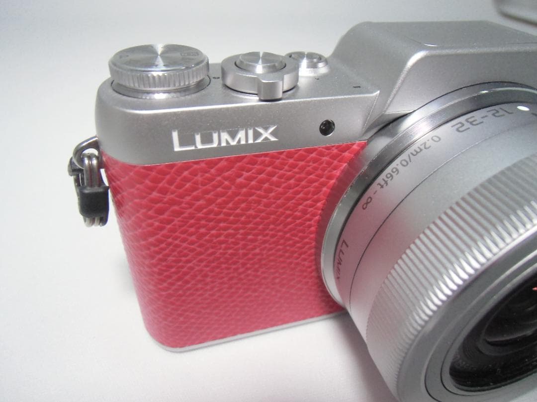 Panasonic LUMIX G DMC-GF7Wダブルズームレンズ　B047