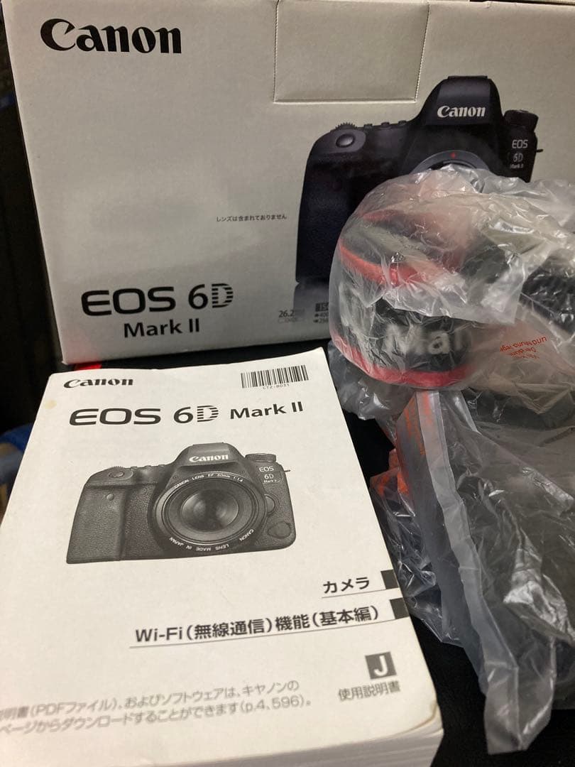 LIONA Canon EOS 6D Mark II 本体と付属品