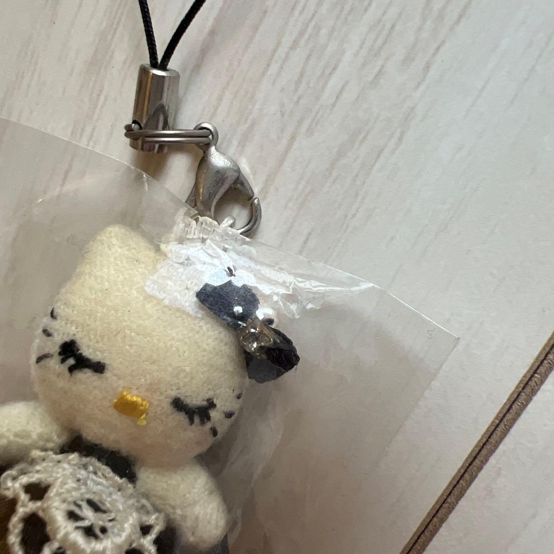 キティ ミニミニ ドール 携帯ストラップ メイドタイプ　サンリオ