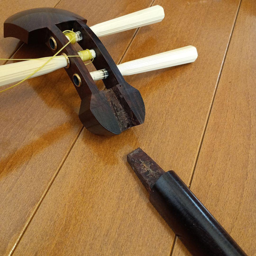 04　細棹　三味線本体　綾杉　金ほぞ