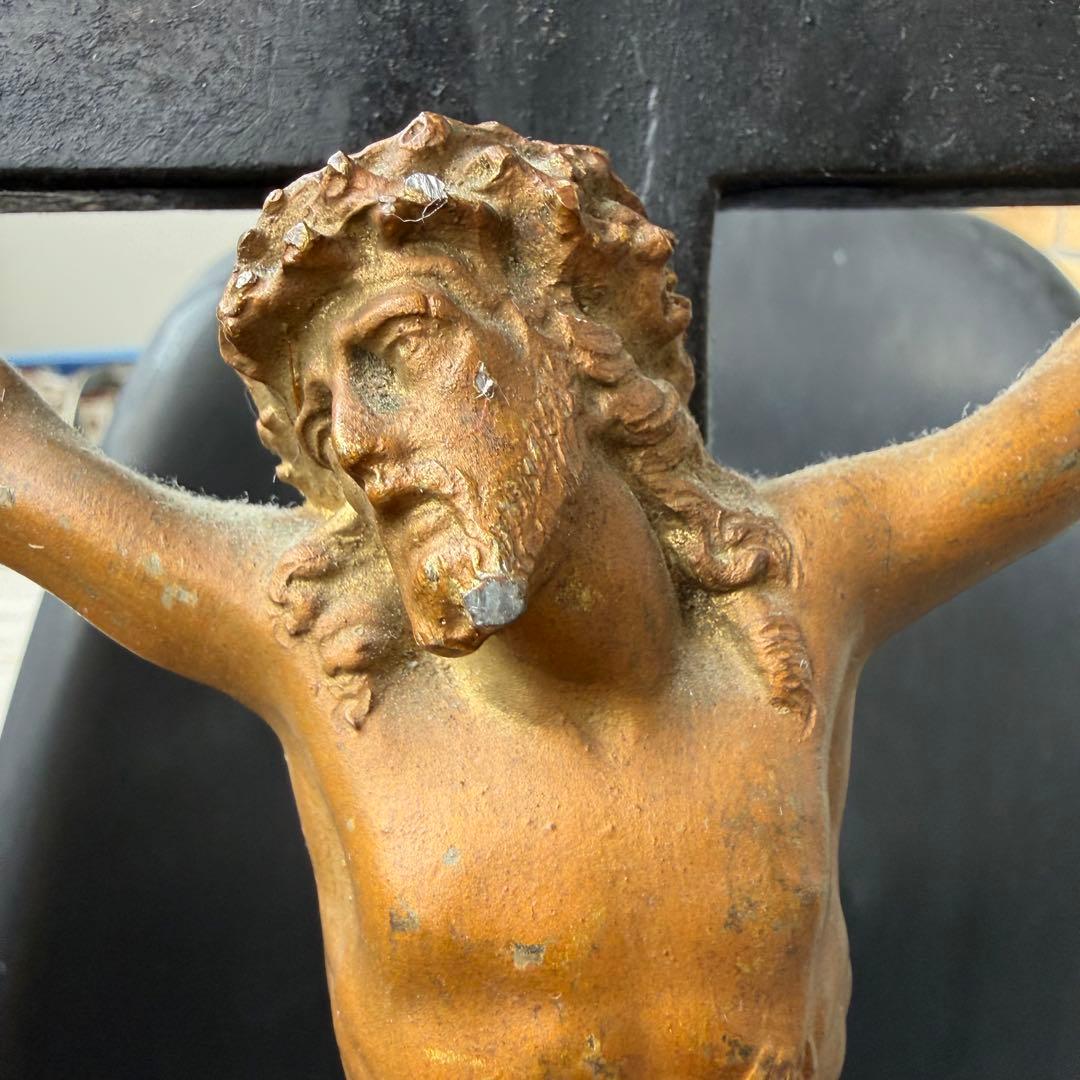 チェコ・プラハ蚤の市購入 キリスト磔刑像 メタル十字架 IHS刻印 金属製