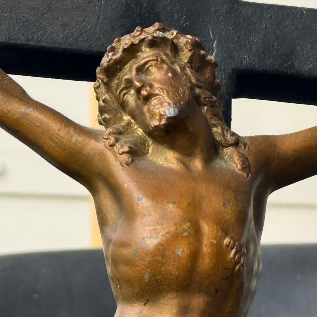 チェコ・プラハ蚤の市購入 キリスト磔刑像 メタル十字架 IHS刻印 金属製