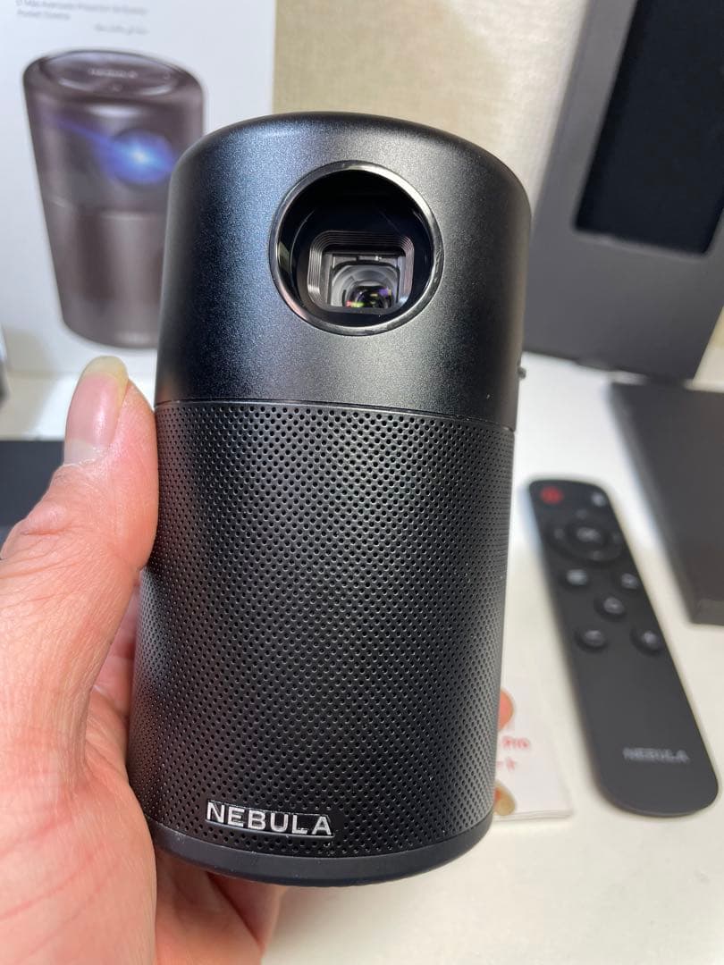 NEBULA Capsule プロジェクター本体