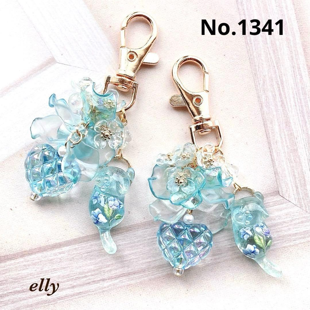 【sawasawa様】1341.天然石　琉球ガラス　紫陽花　じゃれ猫　レジン