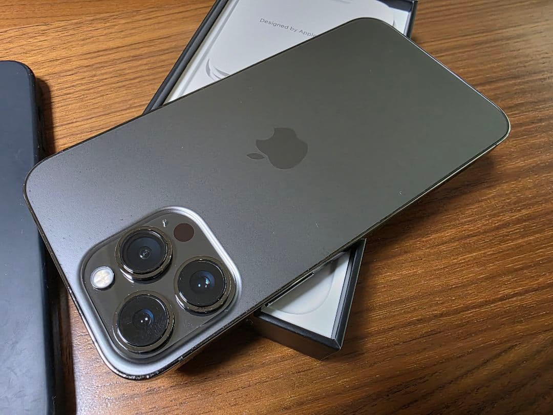 Apple iPhone 13 Pro Max 256GB+純正シリコンケース