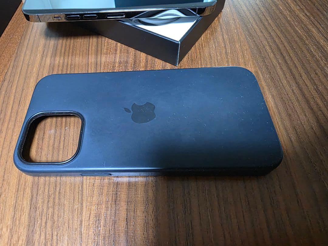 Apple iPhone 13 Pro Max 256GB+純正シリコンケース