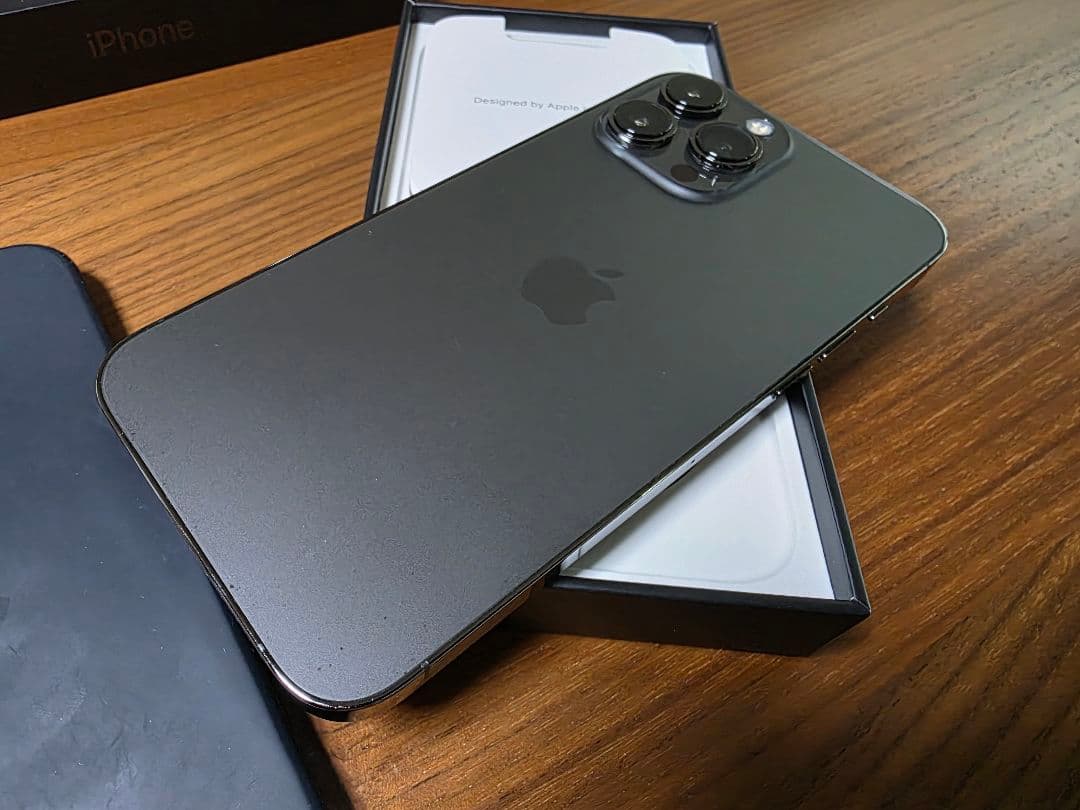 Apple iPhone 13 Pro Max 256GB+純正シリコンケース