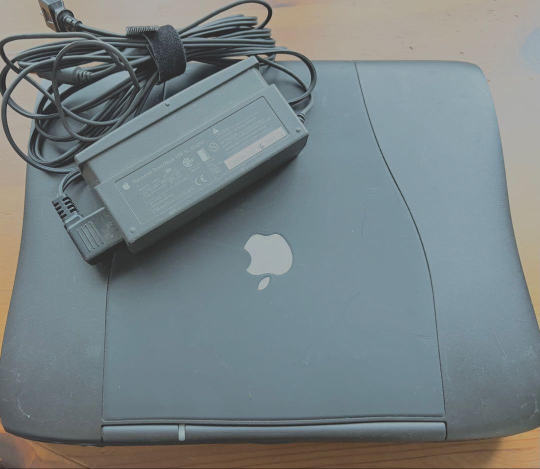 Apple PowerBook G3 ブラック　貴重　OS9.2立ち上がります
