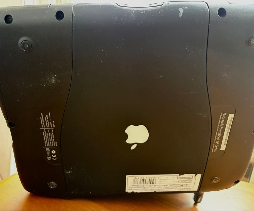 Apple PowerBook G3 ブラック　貴重　OS9.2立ち上がります