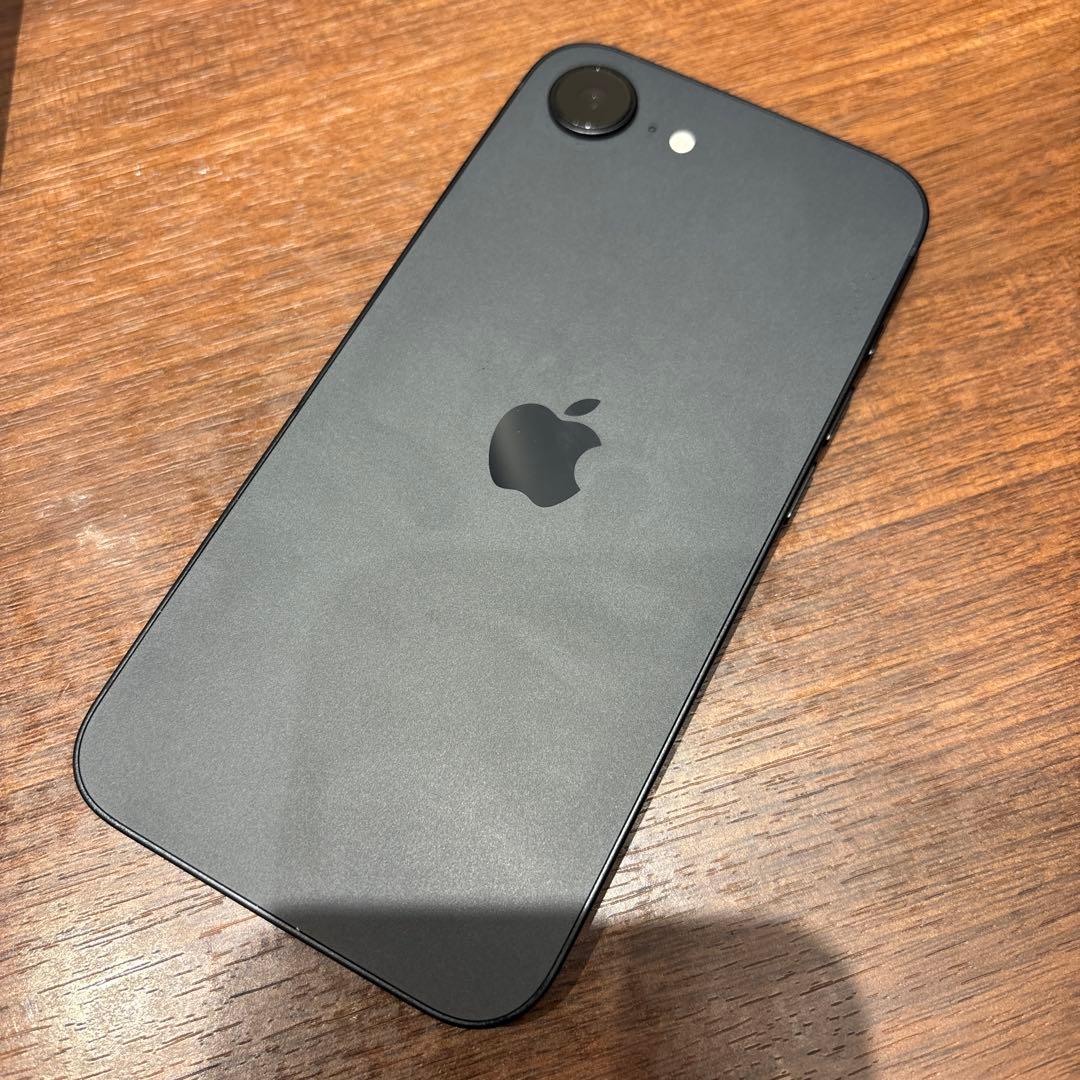 iPhone16e 128gbブラック SIMフリー