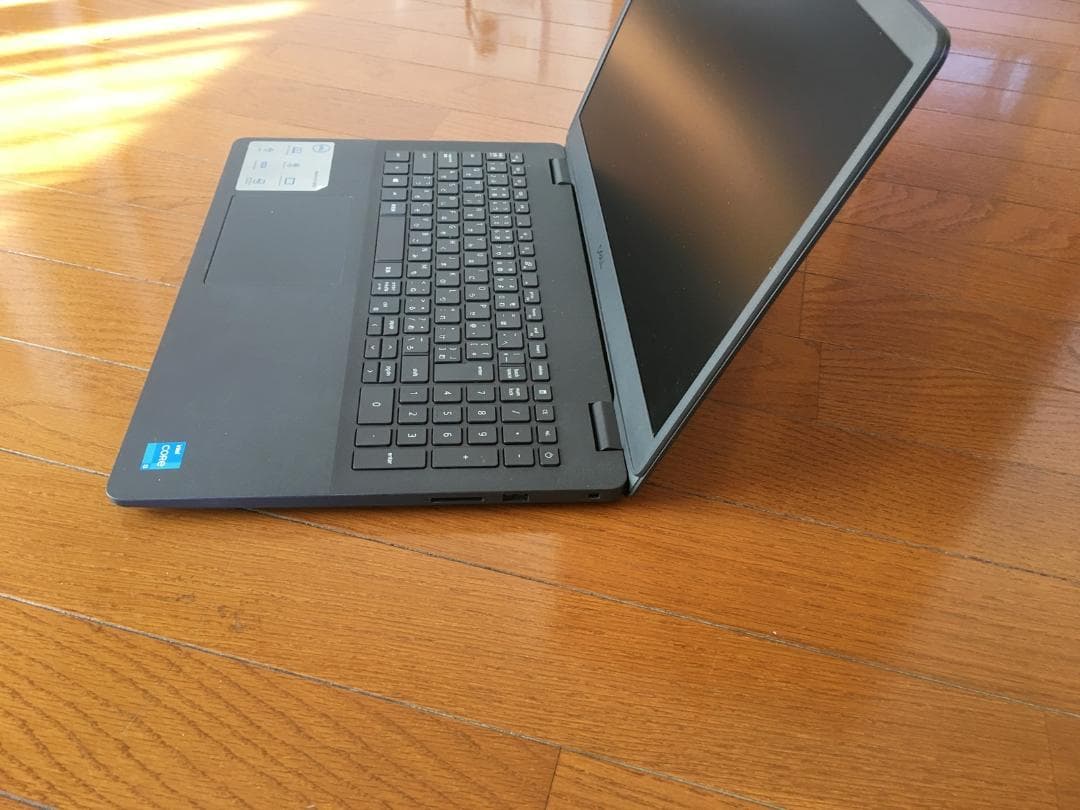 DELL Core i3 15.6インチモニター　ノートPC 電源アダプター付