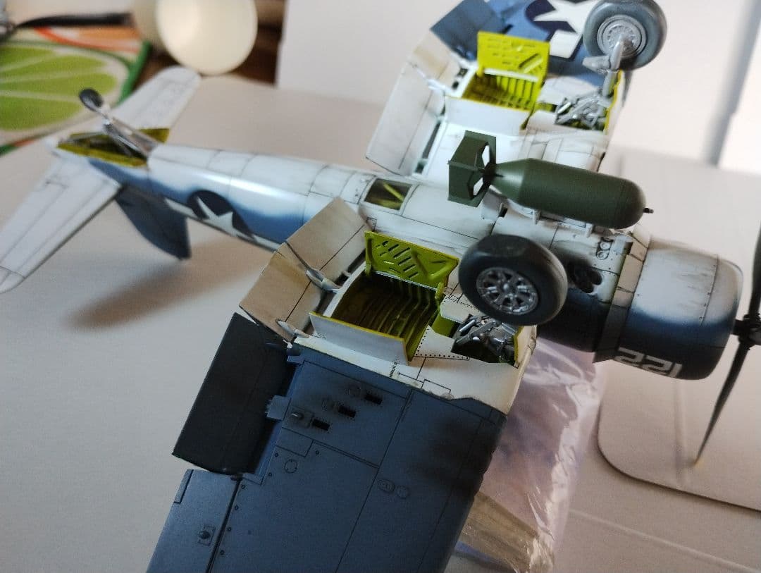 プラモデル完成機　1/48　F4Uコルセア