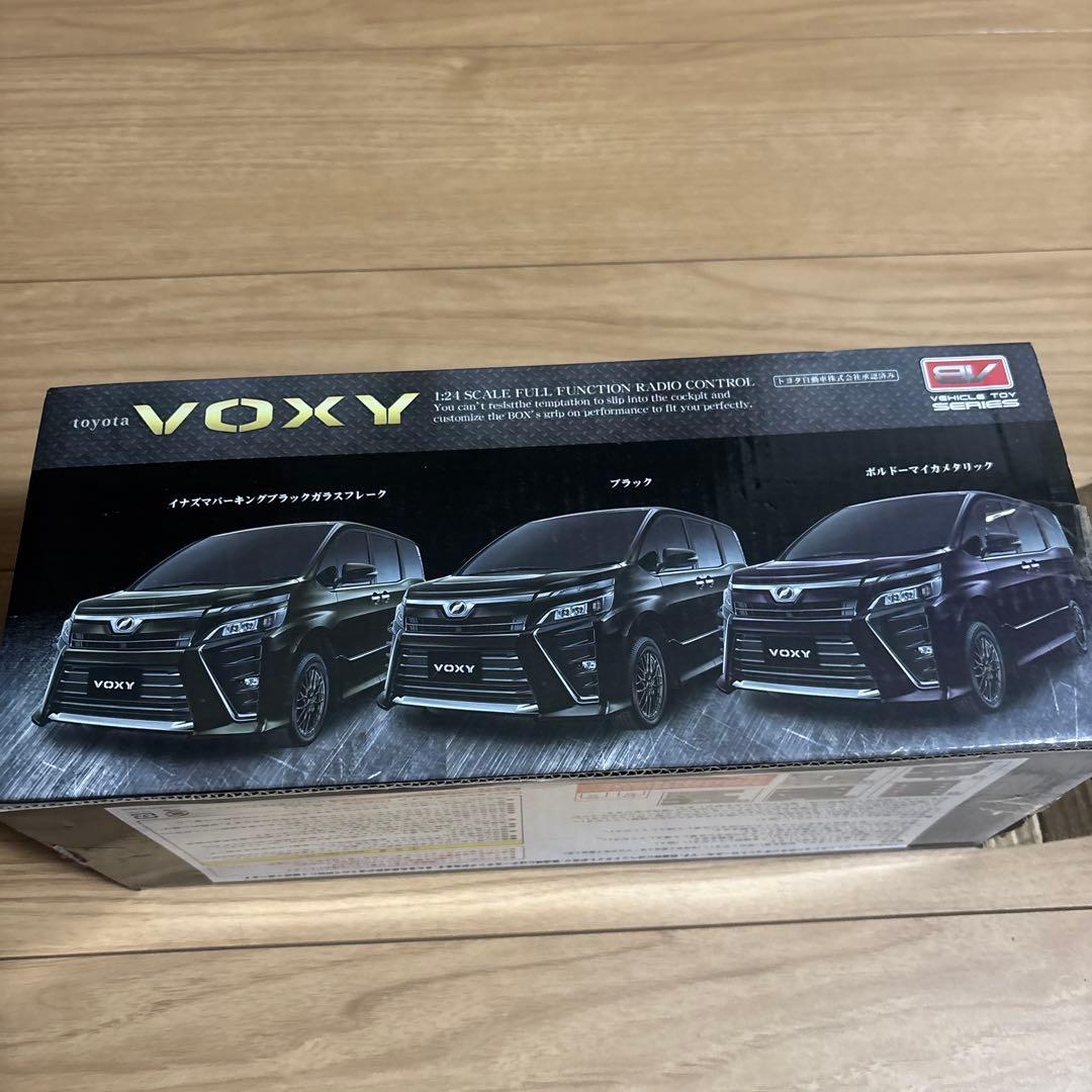 TOYOTAヴォクシーラジコンカー　ジャンク品