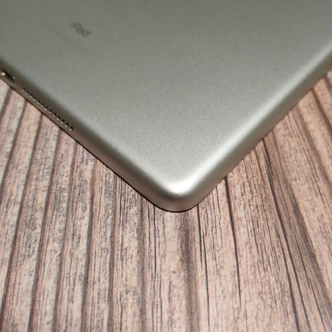 iPad 第6世代 32GB シルバー 美品 バッテリー98%