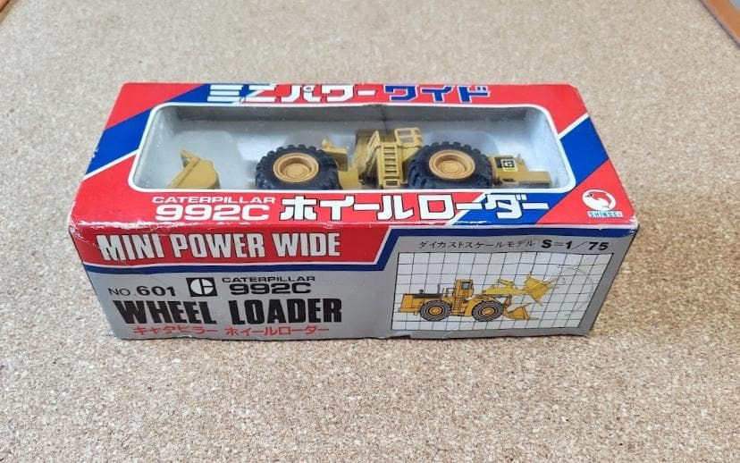 ミニ パワーワイド CATERPILLAR 992C ホイールローダー