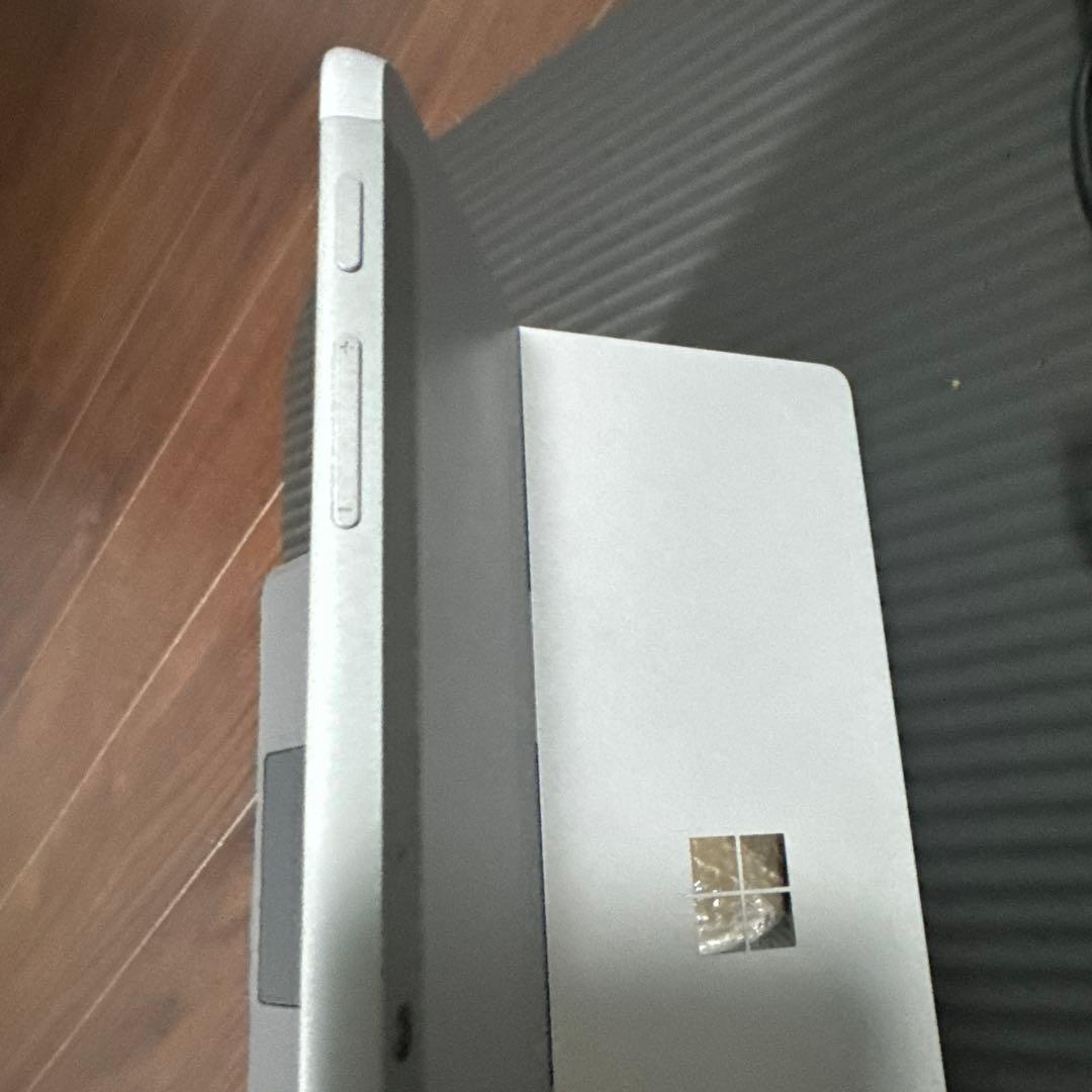 k*a様 美品　surface GO 2 Windowsタブレット 本体 物理キ