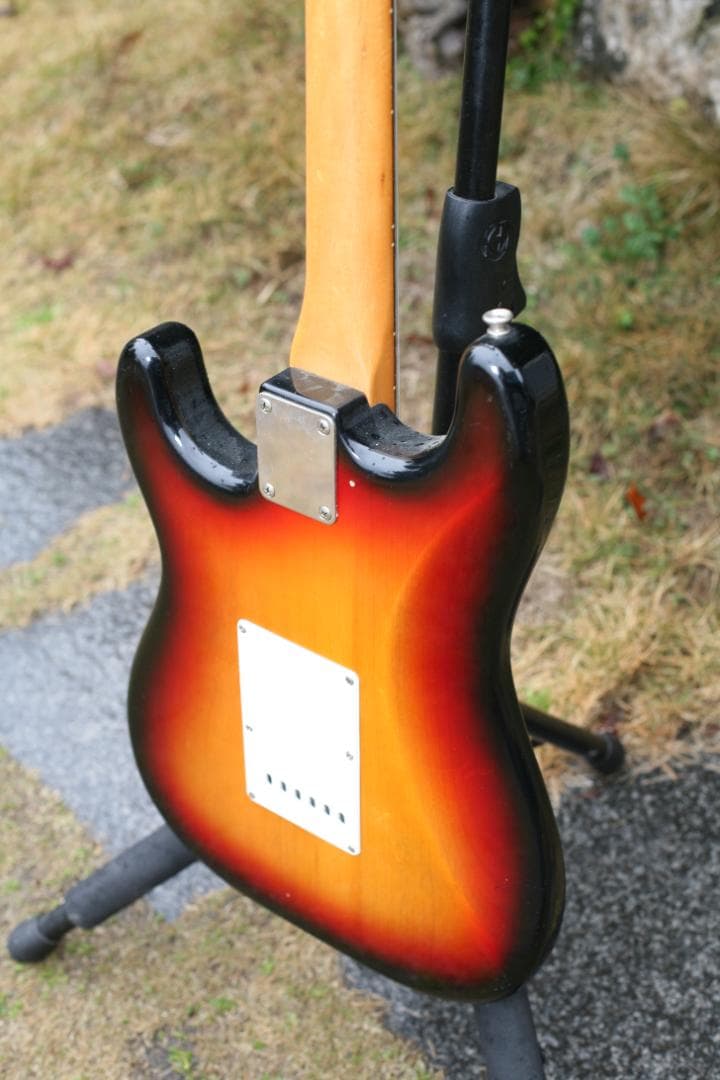 ギター Yamaha ST600R 1984?