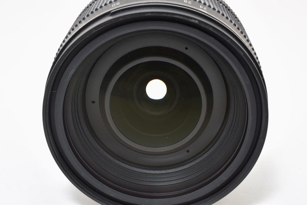 Sigma 24-70mm F2.8 DG OS HSM ズームレンズ