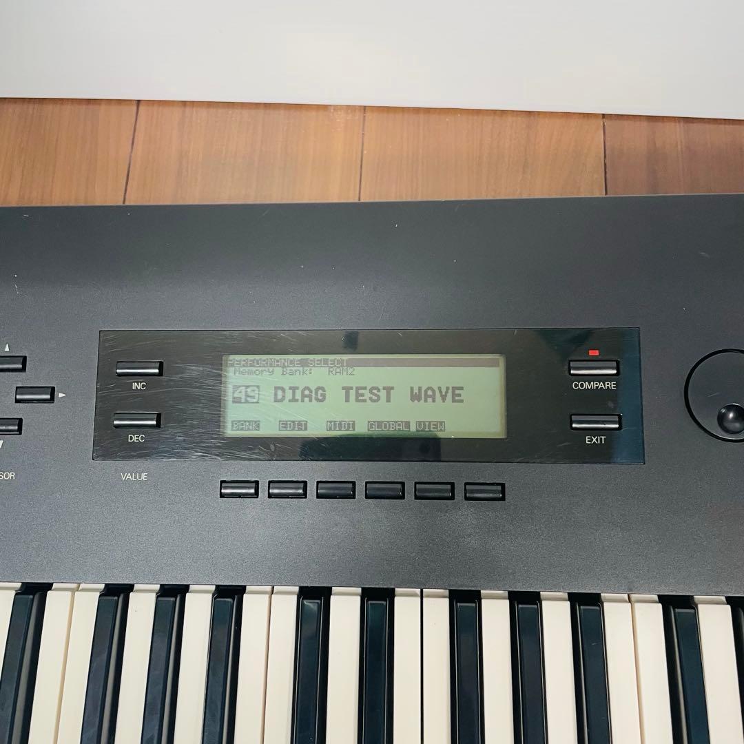 希少　動作品　KORG WAVESTATION EX シンセサイザー