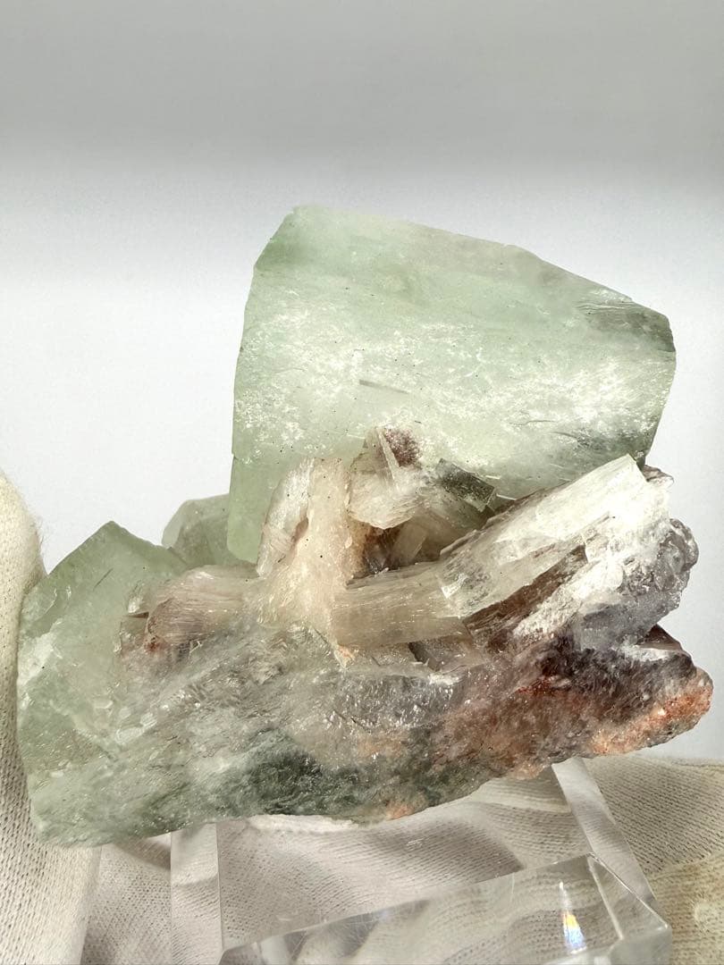 キューブ　グリーン　アポフィライト　原石　鉱物　標本　天然石　石