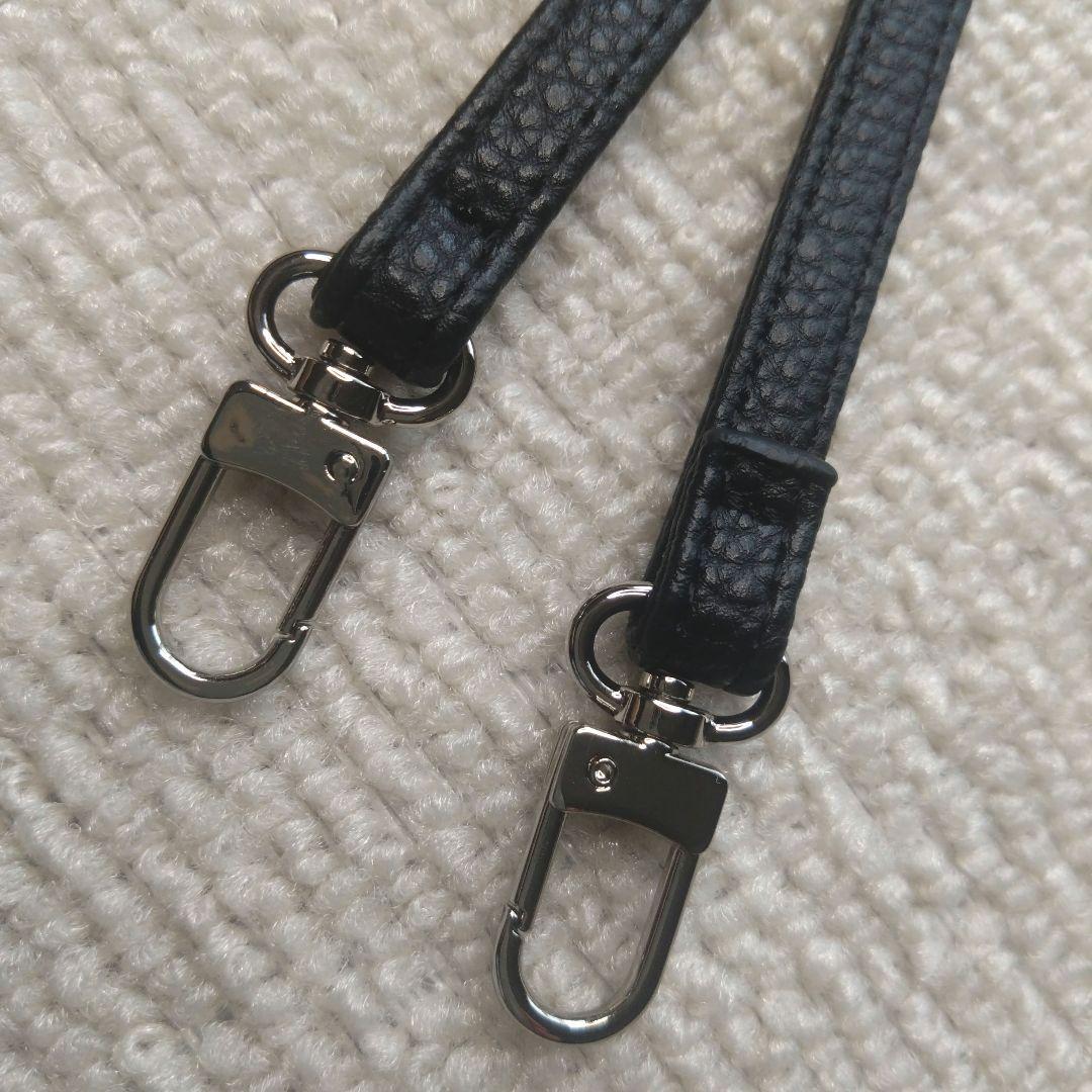 ajew iPhone 15 Pro ケース ブラック~ストラップ付き