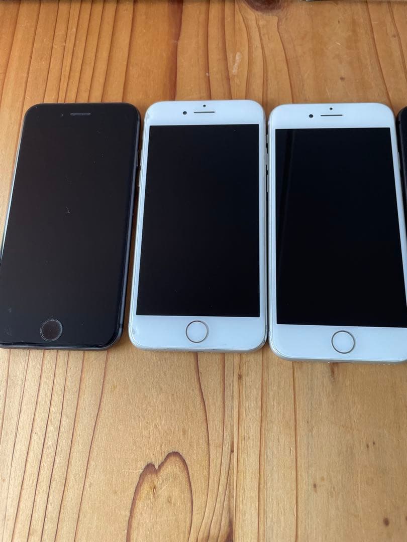 Apple iPhone 8 スペースグレイ SIMフリー バッテリー100%