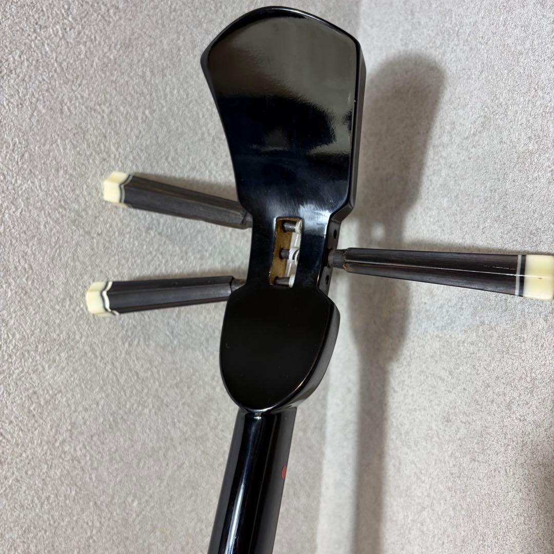 【極美品】沖縄三線　真壁型 合皮 人工皮 セミハードケース付 付属品多数