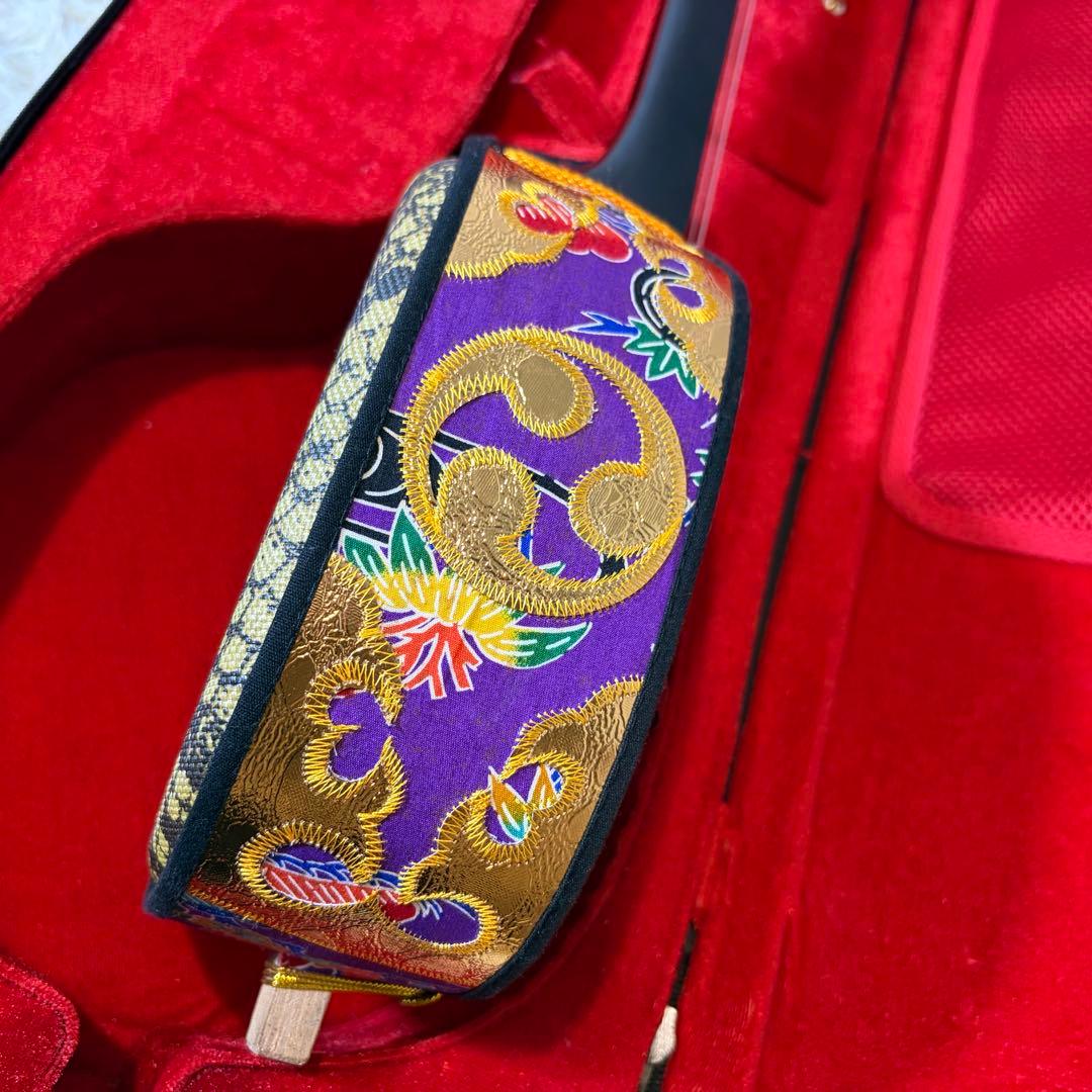 【極美品】沖縄三線　真壁型 合皮 人工皮 セミハードケース付 付属品多数