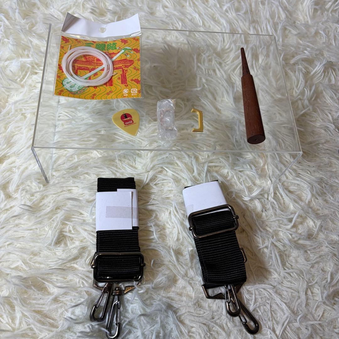 【極美品】沖縄三線　真壁型 合皮 人工皮 セミハードケース付 付属品多数