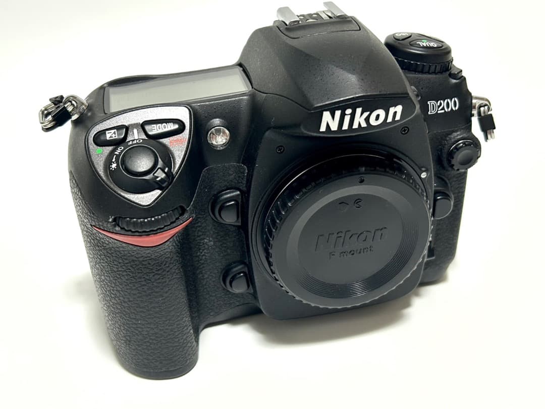 デジタルカメラ Nikon D200 & AF-S DX NIKKOR 35mm f/1.8G