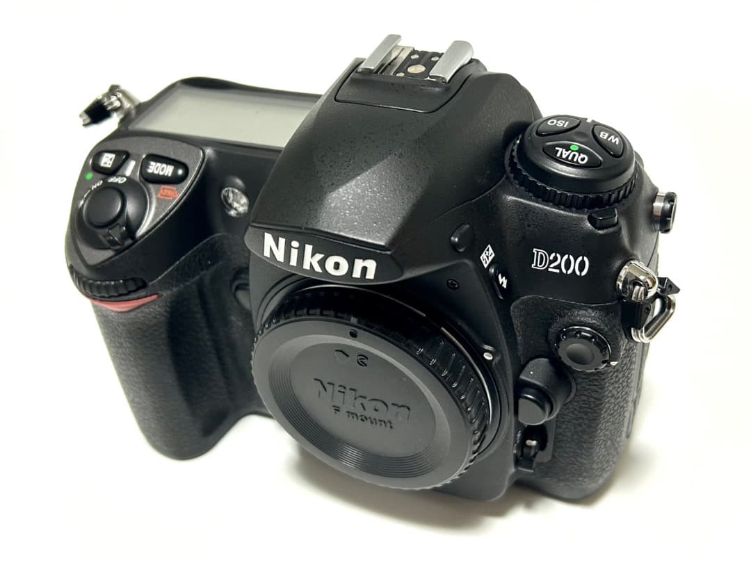 デジタルカメラ Nikon D200 & AF-S DX NIKKOR 35mm f/1.8G