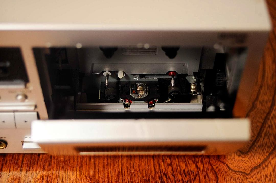 ★TEAC DOUBLE CASSETTE DECK W-890R ♪